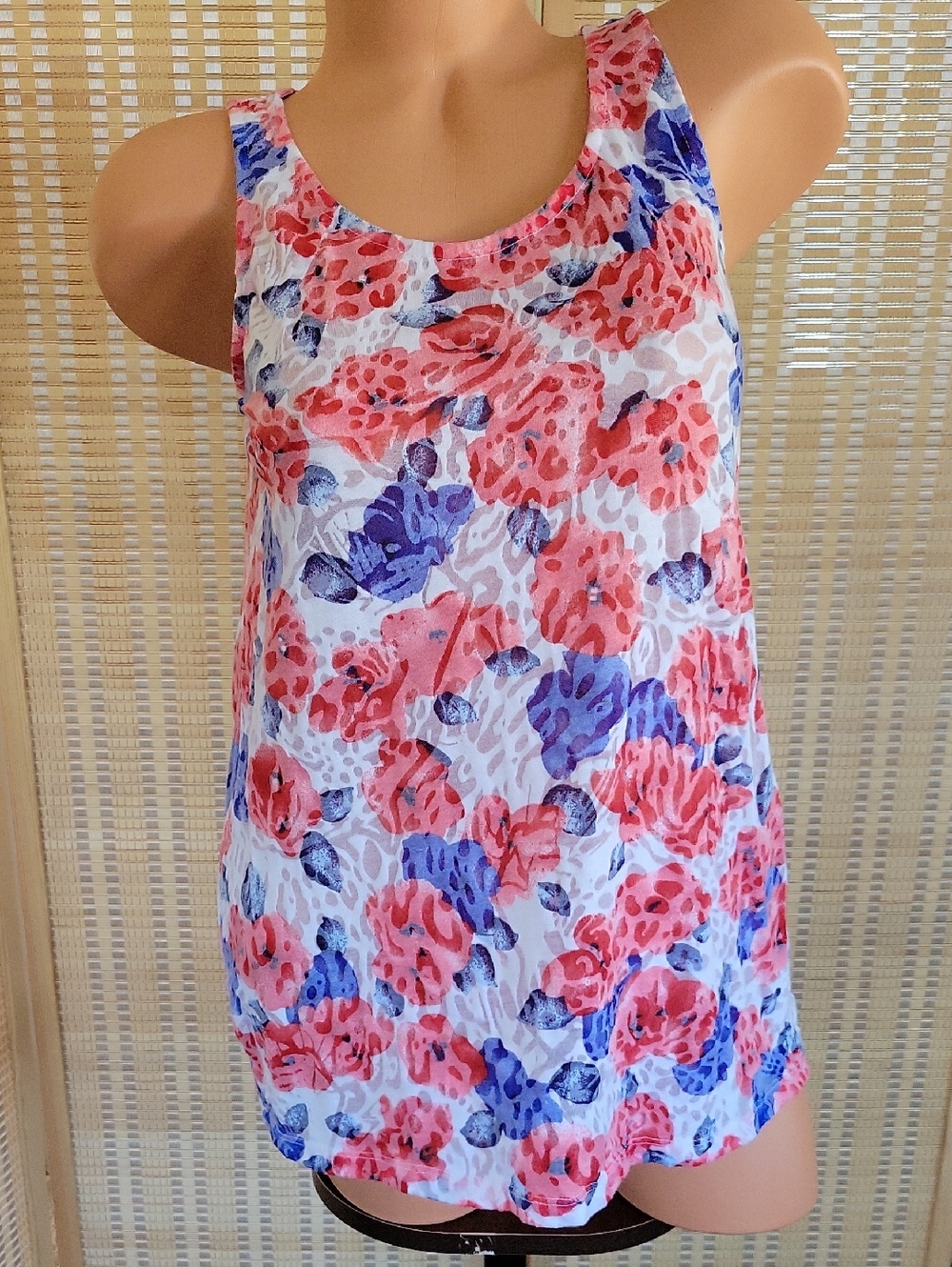 Relativity Coral and Navy Floral Print Tank